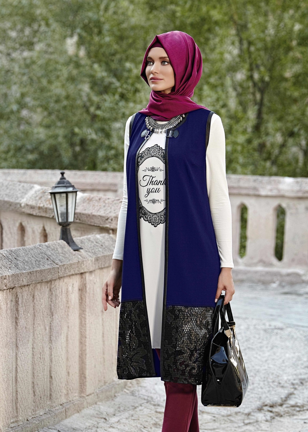 Узбекские мусульманские. Узбекская мусульманская мода. Костюмы Alvina. Мусульманское платье с жилетом. Armine Hijab.
