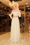 Pınar Şems beyaz balo elbisesi